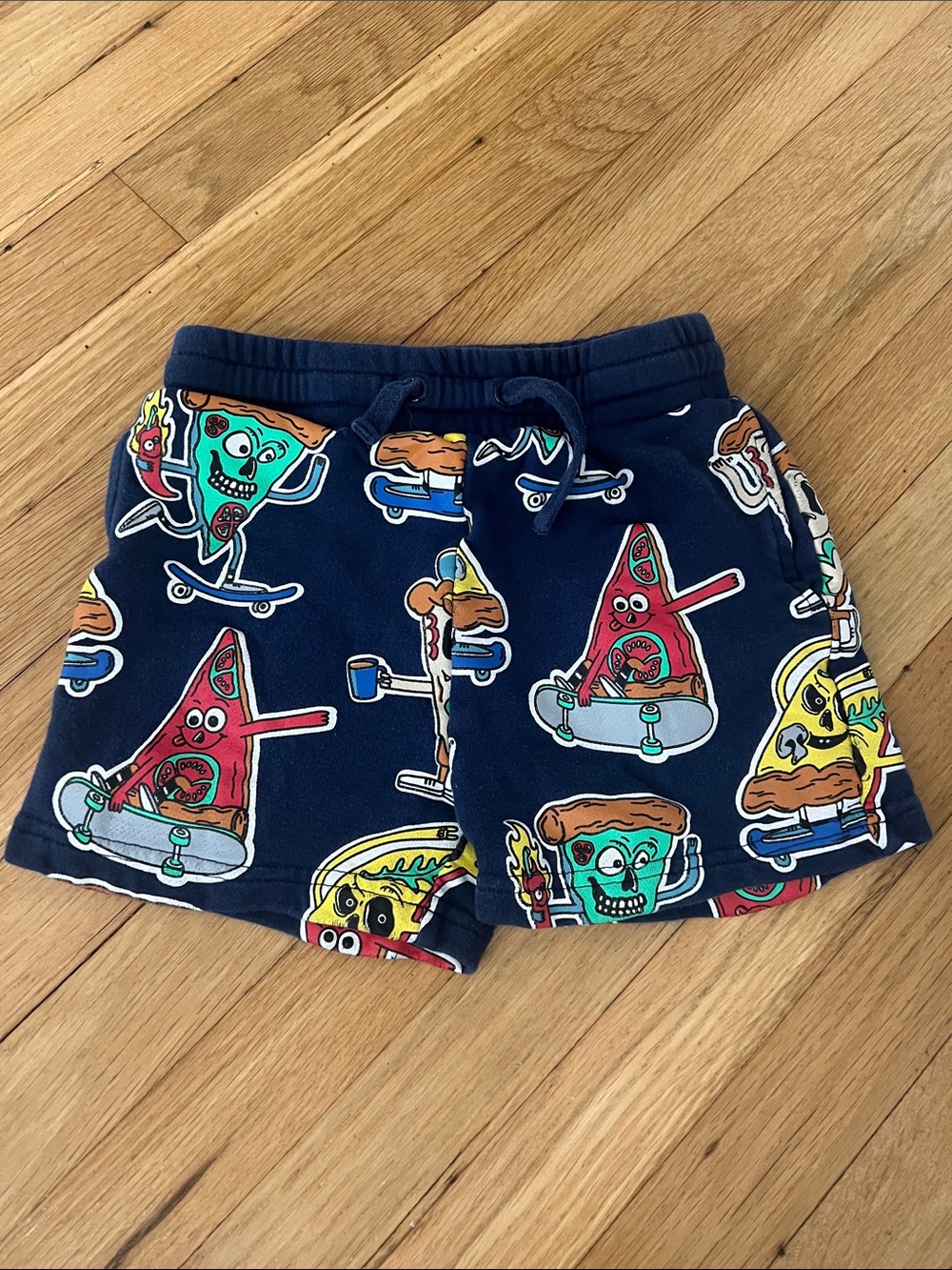 Stella McCartney Kids Navy Cartoon Pizza & Skateboard Print Shorts